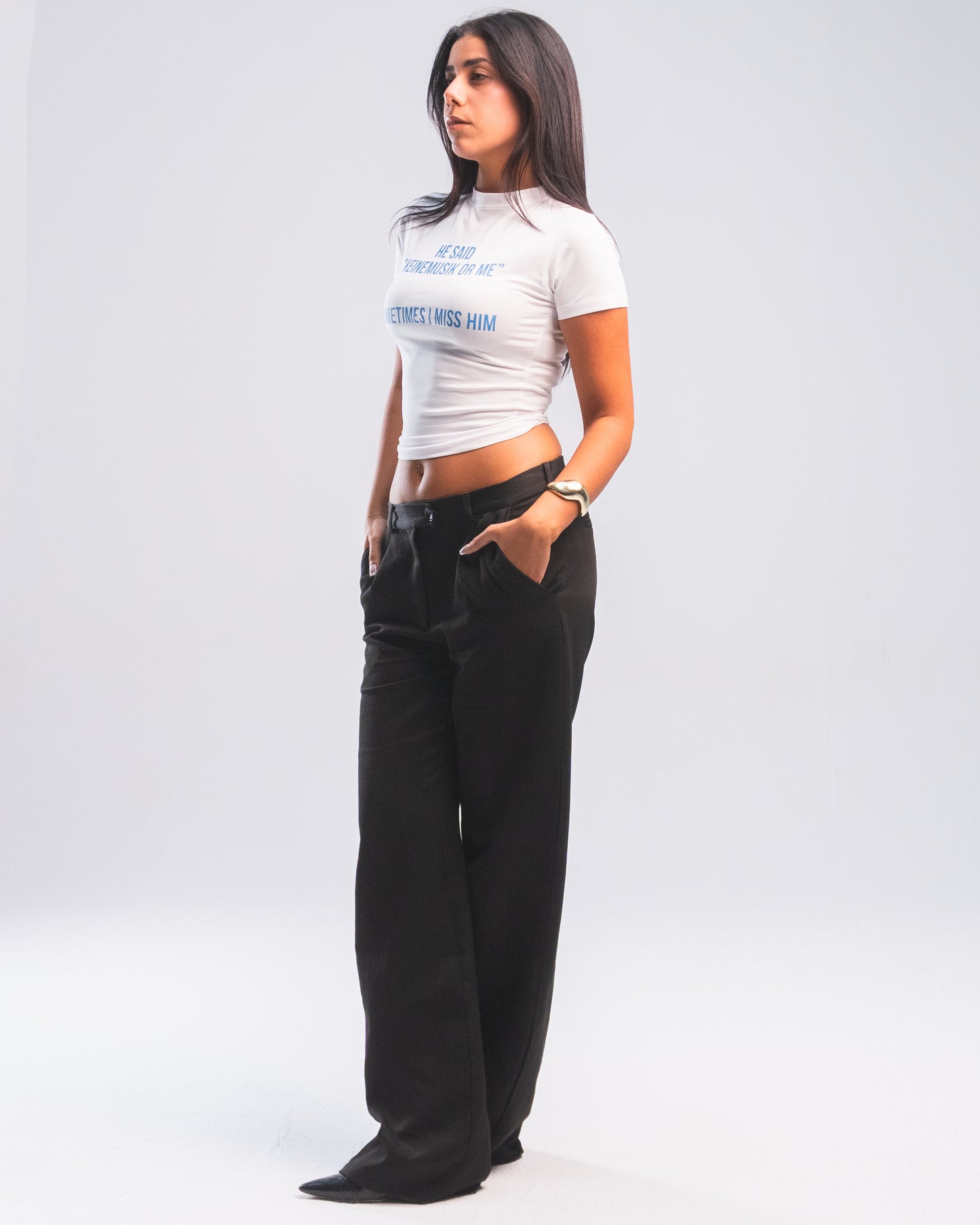 KM or me white top