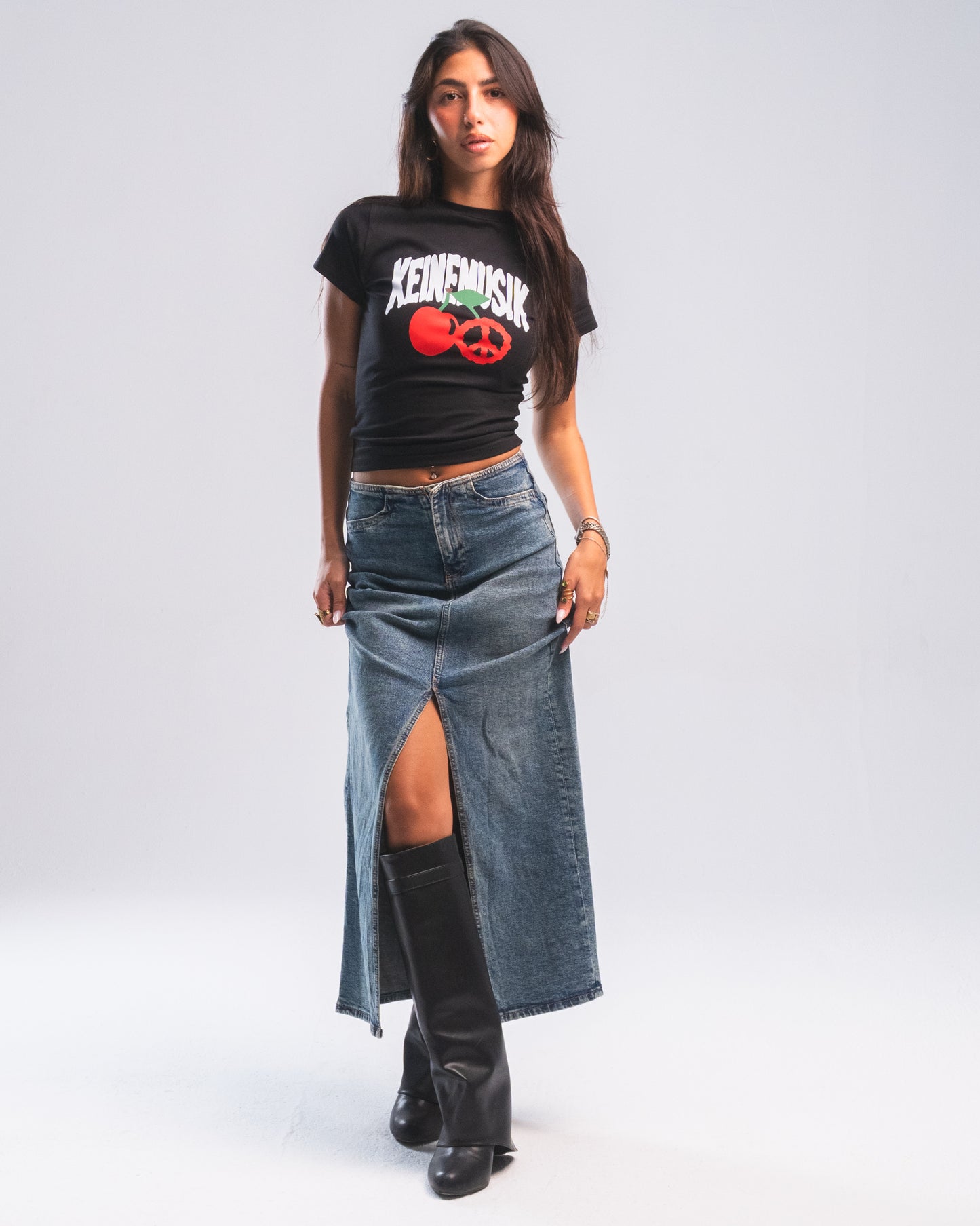 KM cherry top black
