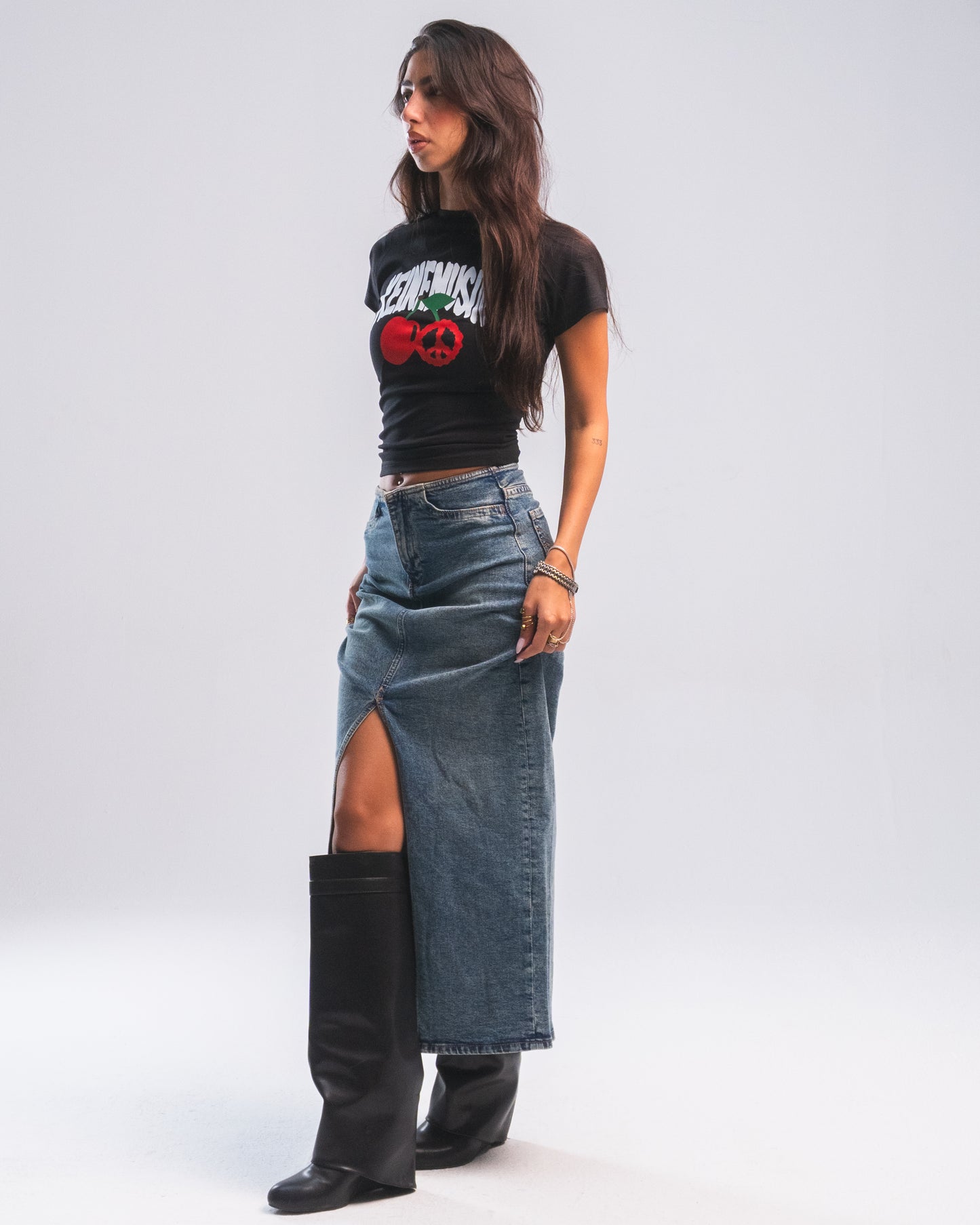 KM cherry top black