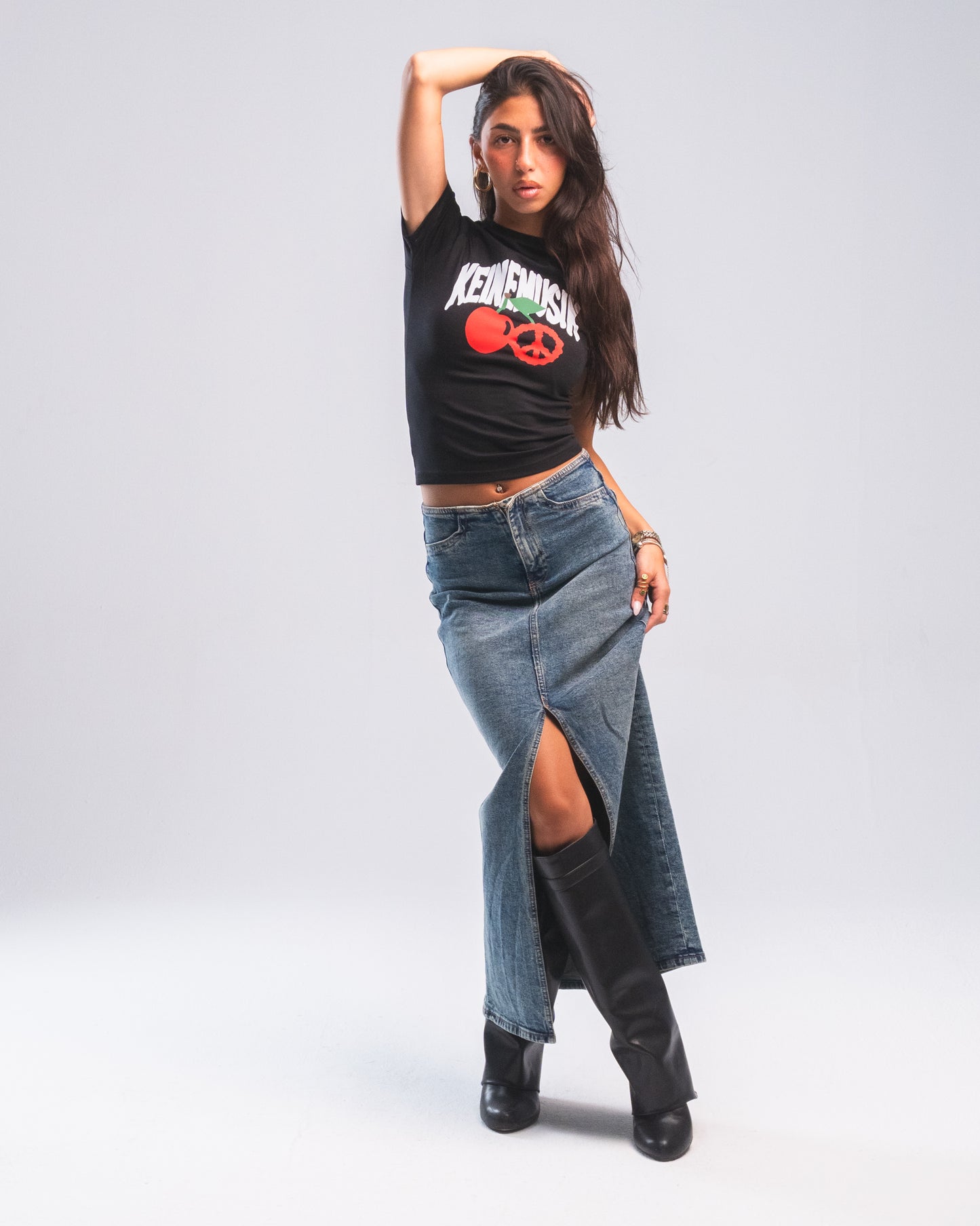 KM cherry top black