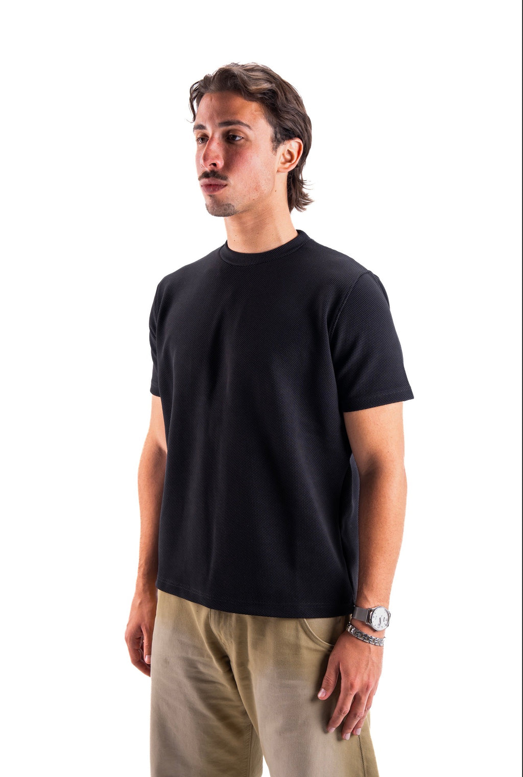 Black Essential Textured round t.shirt