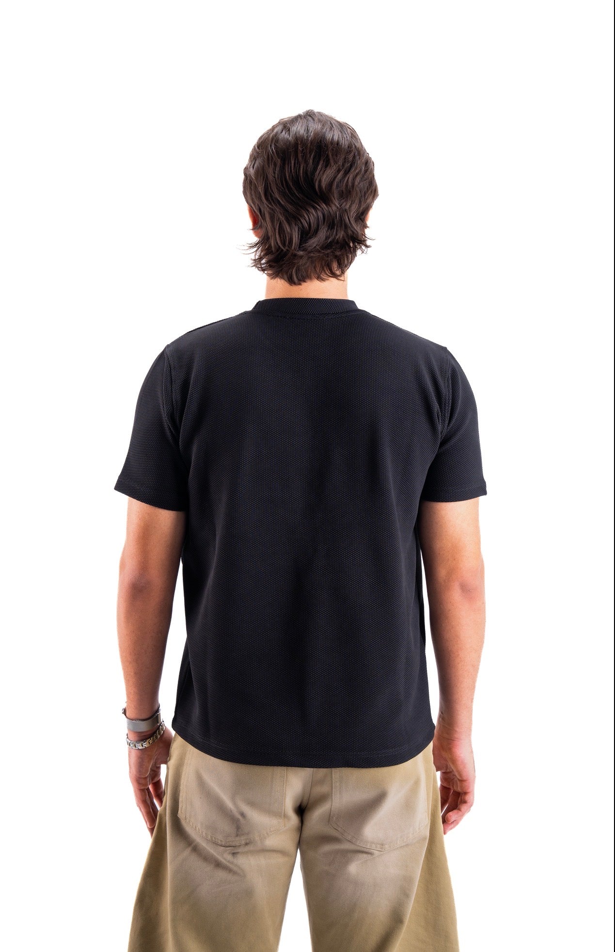 Black Essential Textured round t.shirt