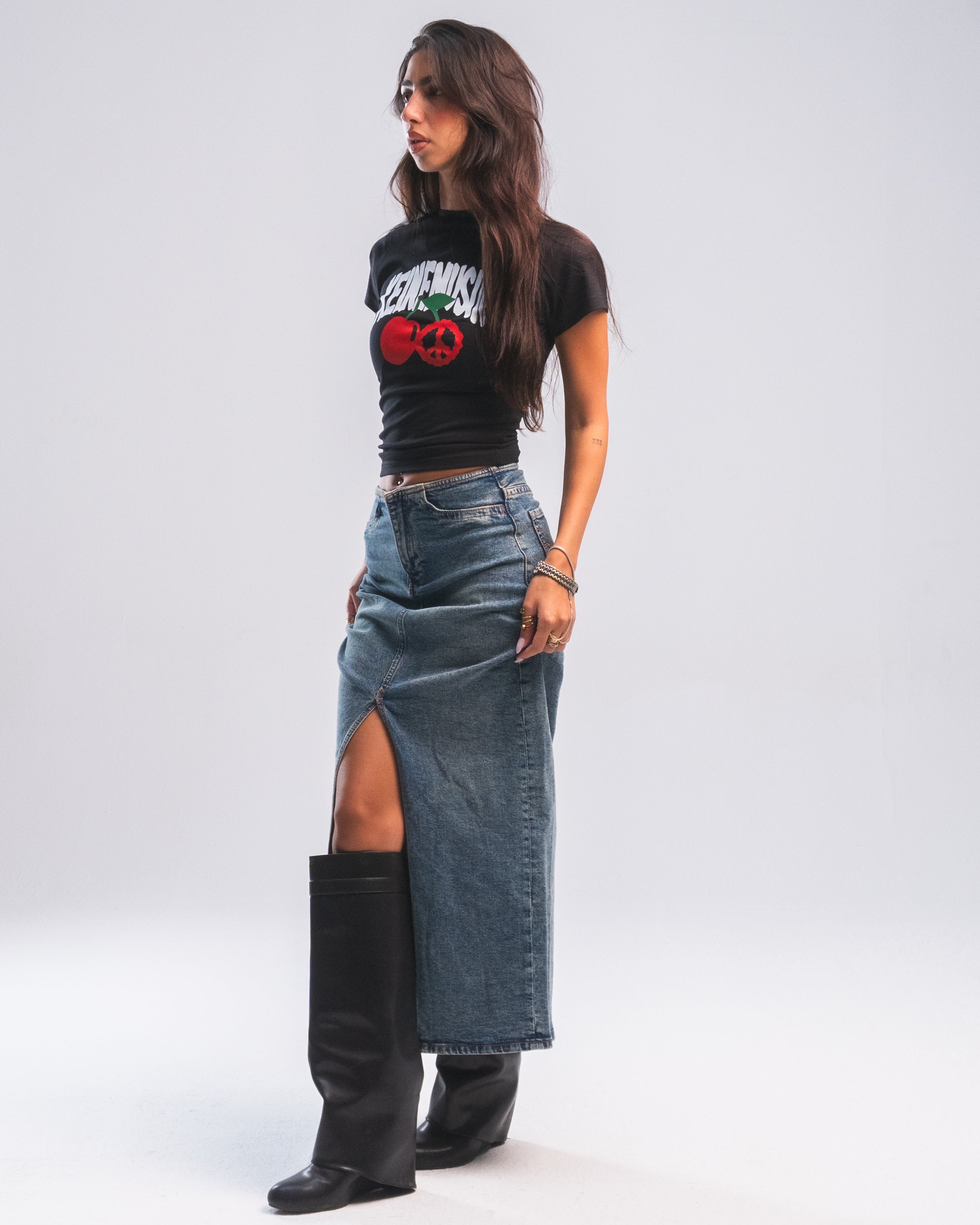 KM cherry top black